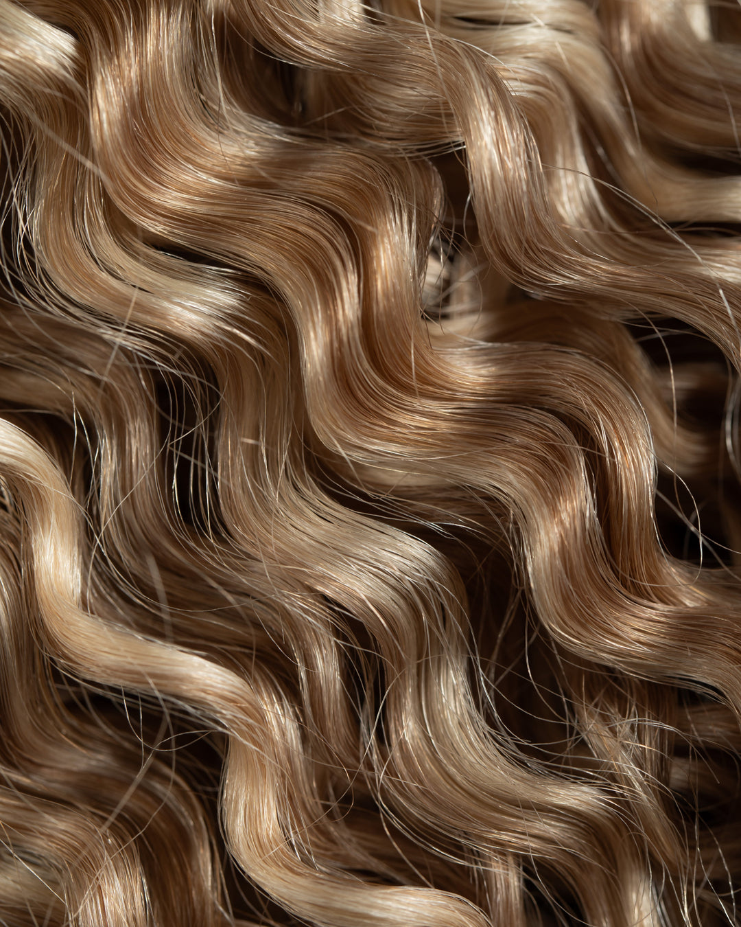 Curly Micro-Tied