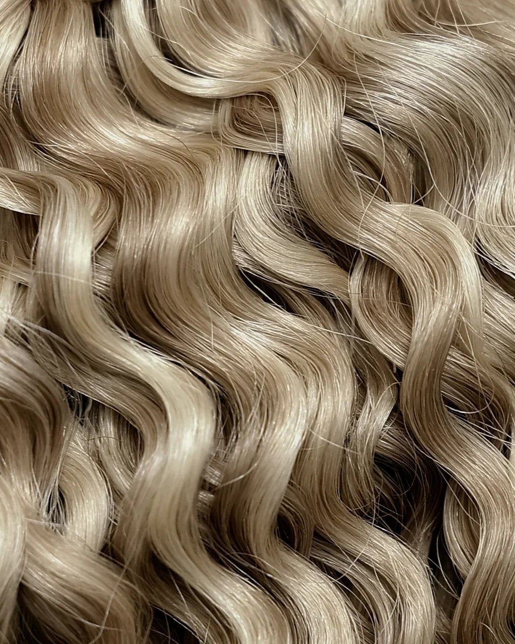 Curly Micro-Tied